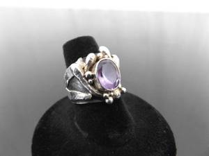 .925 Sterling Silver Oval Cut Amethyst Styled Ring Size 7