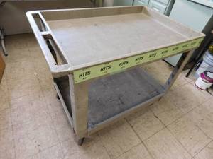 Rubbermaid Utility Cart - 40 x 25.5 x 32(h)