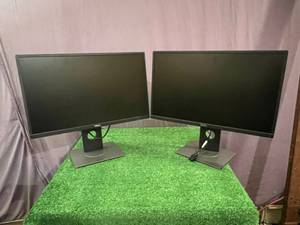 lot 3 image: Pair of Dell Flat Panel Monitors