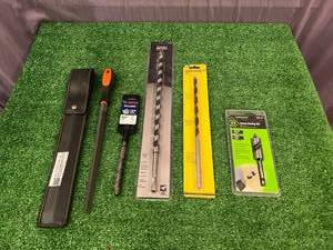 lot 19 image: New Drill Bits & File