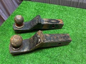 lot 25 image: Receiver Hitches