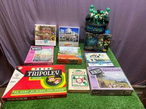 lot 26 image: Puzzles & Games