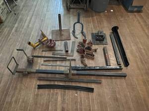 lot 41 image: Iron