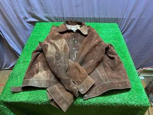 lot 42 image: Seide Jacket