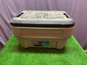 lot 47 image: Rubbermaid Action Packer Full of Ratchet Straps