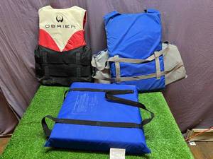 lot 61 image: Life Jackets