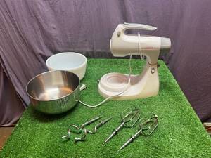 lot 94 image: Sunbeam Mixmaster