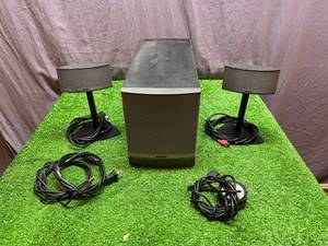 lot 113 image: Bose Speakers