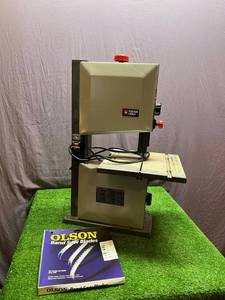 lot 118 image: Porter Cable Band Saw