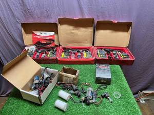 lot 129 image: Assorted HID Xenon Light Conversion Kits & Misc