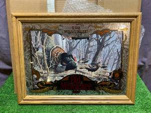lot 140 image: Old Milwaukee The Wild Turkey Wildlife Series 6
