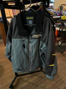 lot 150 image: Ski-Doo Size L Snowmobile Jacket