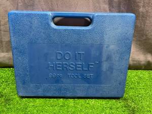 lot 151 image: Do It Herself Tool Kit