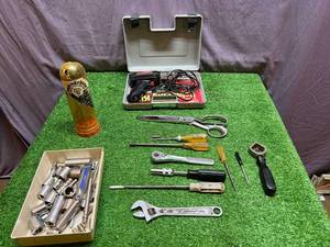 lot 159 image: Tools
