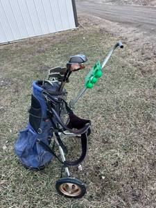 lot 162 image: Golf Clubs, Bag & Cart
