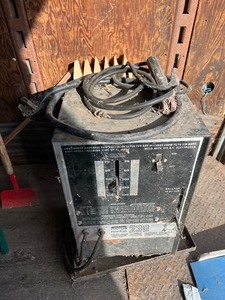 lot 160 image: Montgomery Ward 230 Amp Arc Welder