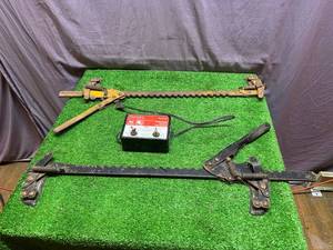 lot 179 image: Electric Fence Controller & Wire Stretchers