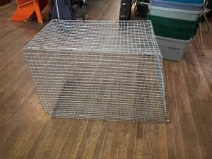 lot 190 image: Dog Kennel