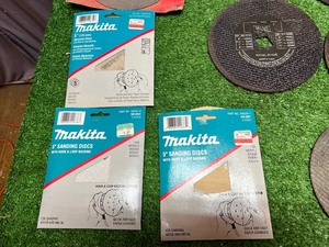 lot 200 image: Metal Cutting Blades & Sanding Discs