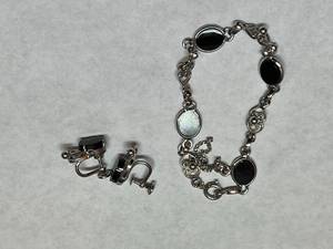 lot 216 image: 12K Gold Burt Cassel Bracelet & Earrings