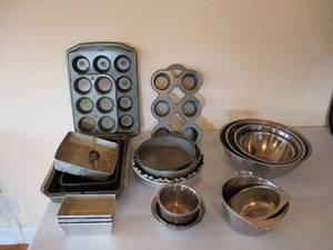Lot of Bakeware