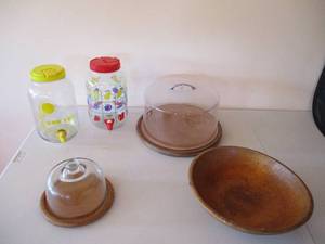 Lot of Miscellaneous Kitchenware