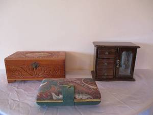 Lot of Miscellaneous Jewelry Boxes. Empty.