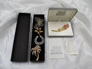Lot of Costume Jewelry Brooch Pins