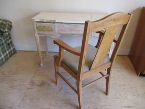 VanityDesk & Oak Chair
