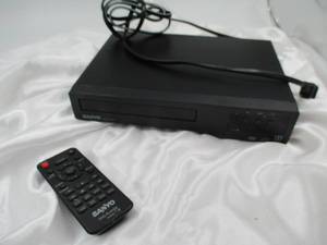 Sanyo DVD Player with Remote