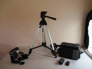 Sony Digital Video Camcorder, Case & Tripod. Works.
