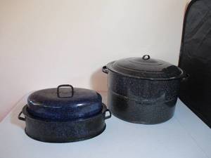 Lot of 2 Enamelware Pans
