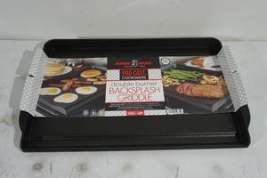NEW Nordic Ware Pro Cast Double Burner Backsplash Griddle