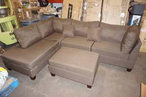 Venetian Worldwide Granview Sectional Sofa