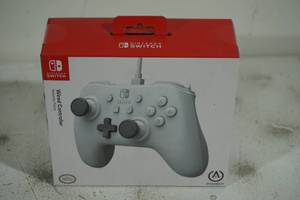 NEW Power A Nintendo Switch Wired Controller