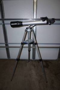 Meade Telescope with Tripod