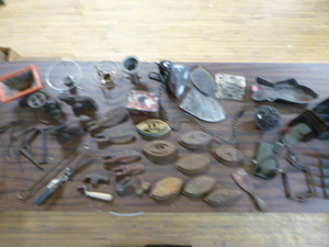 lot 35 image: Vintage Items