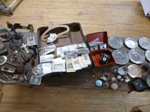 lot 44 image: Miscellaneous Vintage Items