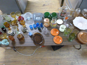 lot 56 image: Variety of Glassware