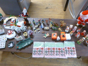 lot 59 image: Christmas Assortment