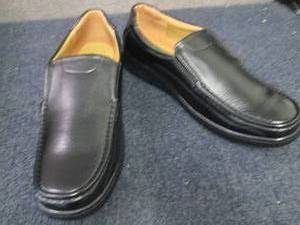 MAXIMUS Mens Black Slip-On Moccasi...
