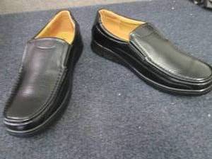 MAXIMUS Mens Black Slip-On Moccasi...