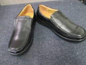 MAXIMUS Mens Black Slip-On Moccasi...