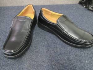 MAXIMUS Mens Black Slip-On Moccasi...
