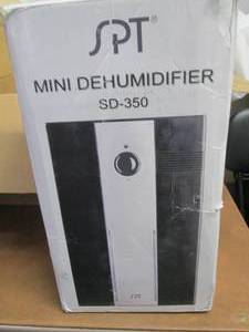 SPT Mini Thermo Electric Dehumidife...