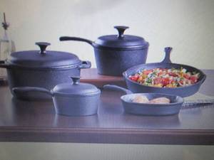 8-Pc. Pre-Seasoned Cast Iron Cookwa...