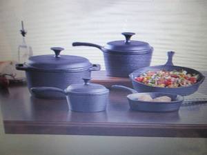8-Pc. Pre-Seasoned Cast Iron Cookwa...