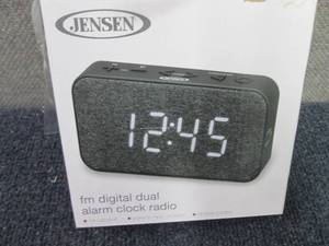 Jensen FM Digital Dual Alarm Clock ...