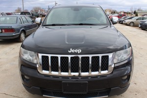 2011 JEEP GRAND CHEROKEE 4WD V8 4D SUV OVERLAND