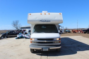 2001 Chevrolet Express 350Coachman RV - 35,794 Miles - 2 Owner -